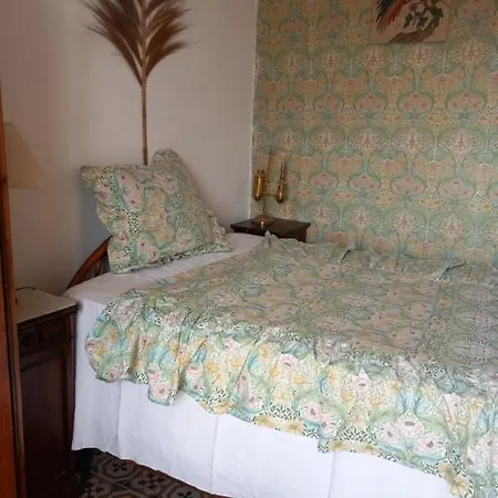 Maison Caroline Semesterbostad *